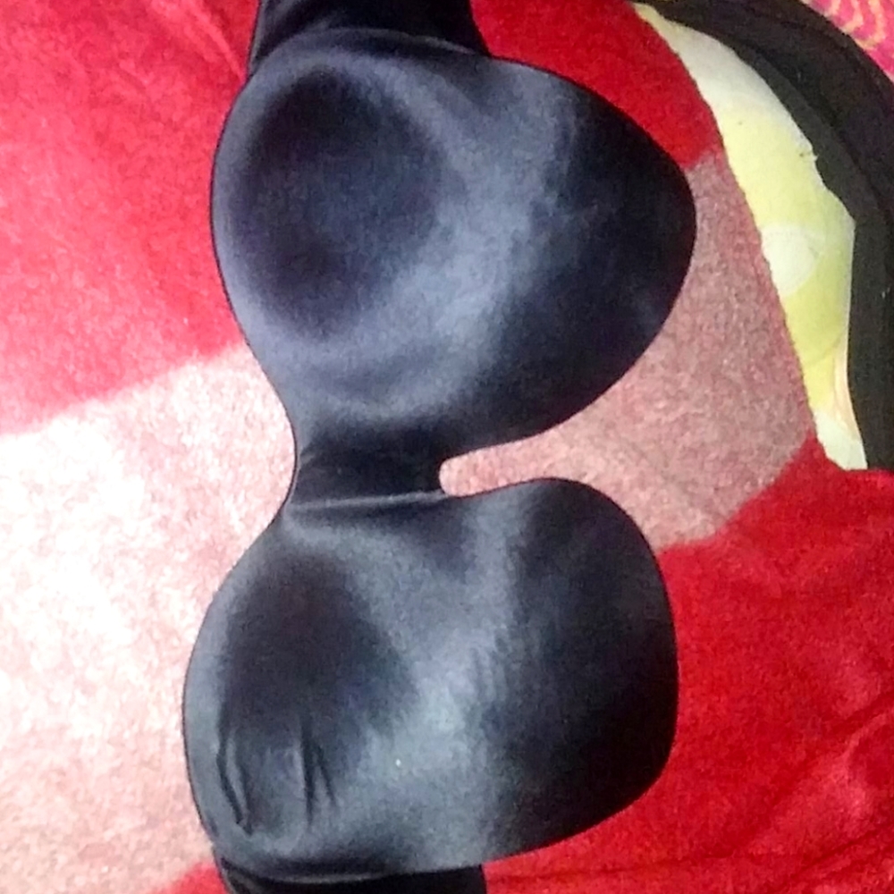 Strapless bra